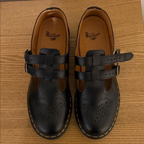 Dr. Martens Black Women’s Loafers/Oxfords - Picture 1 of 5